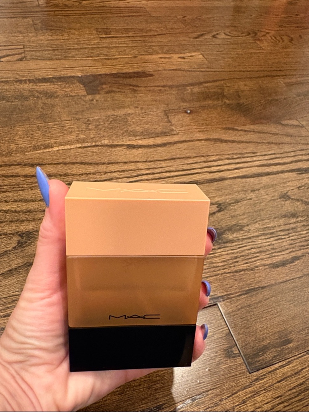 MAC Crème D'Nude Shadescents Eau de Parfum in Velvet Teddy